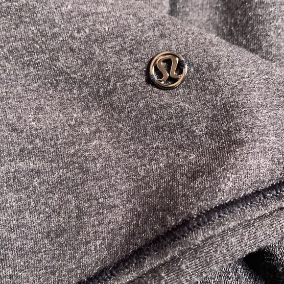 Lululemon- Sweatshirt Cardigan- Open Front- Size 8- Black w/ Pockets - Picture 10 of 10